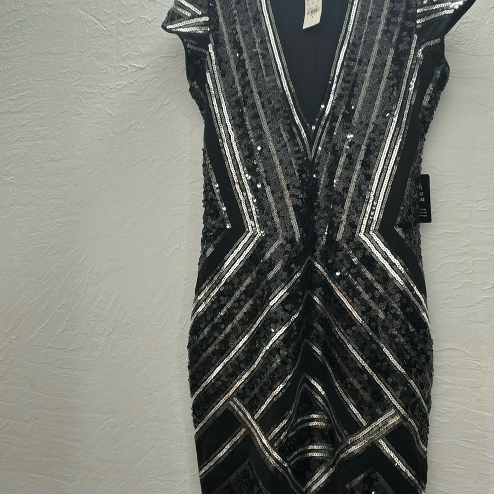 EXPRESS DRESS